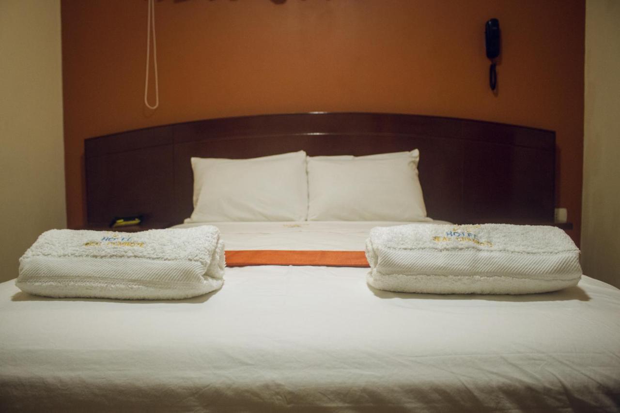 Hotel Real Чимботе Экстерьер фото